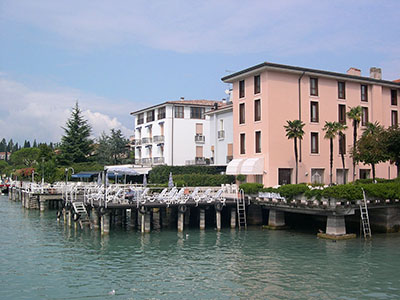 Garda-tó, Olaszország háttérkép