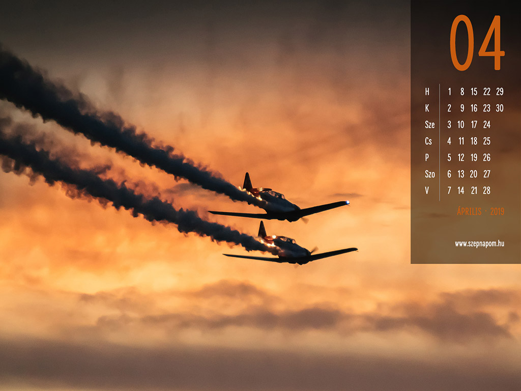 2019 - repülőgépes naptár háttérkép