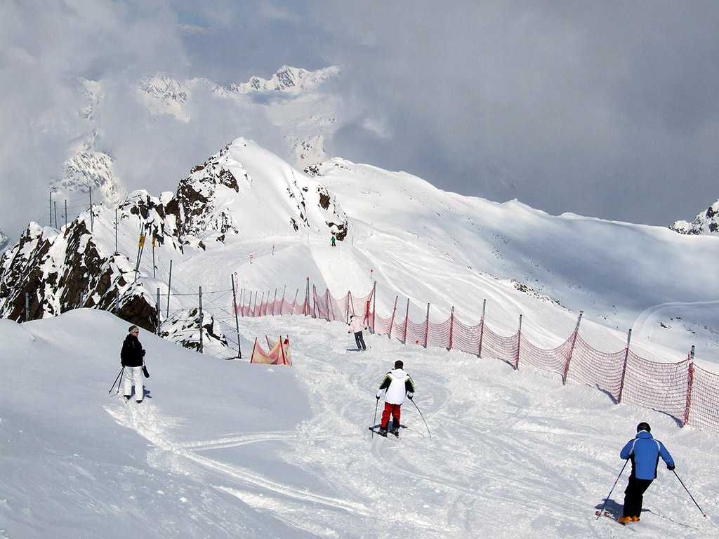 Tél az Alpokbani háttérkép